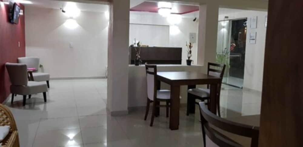 Iguazu Urban Hotel Express Puerto Iguazu Exterior photo