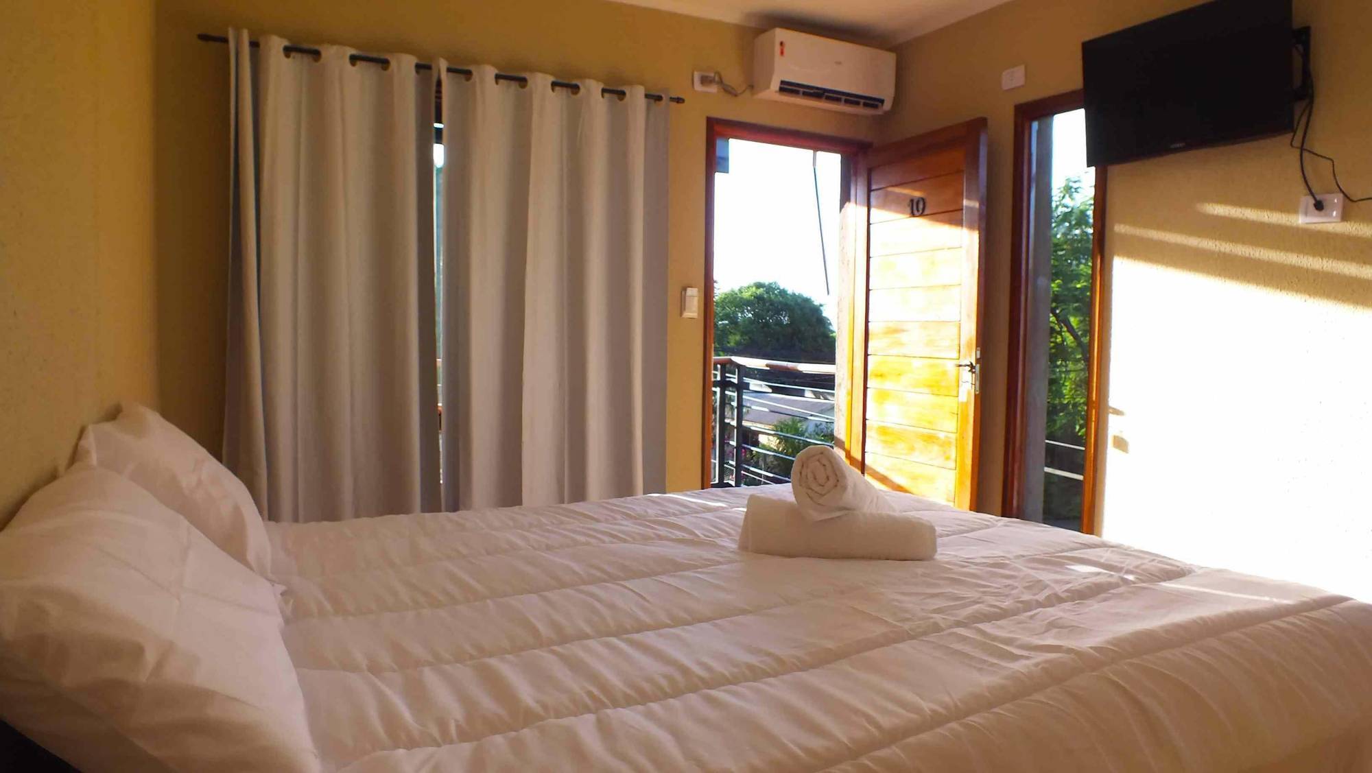 Iguazu Urban Hotel Express Puerto Iguazu Exterior photo